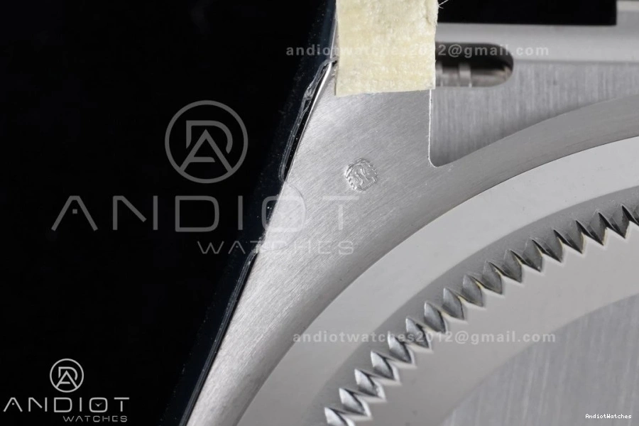 SoftTouch Diamonds Strap Silver Daytona VS4131 on Dial Edition 816 Oysterflex 1:1 VSF Best Black V2 (Weighted) 126519 1123